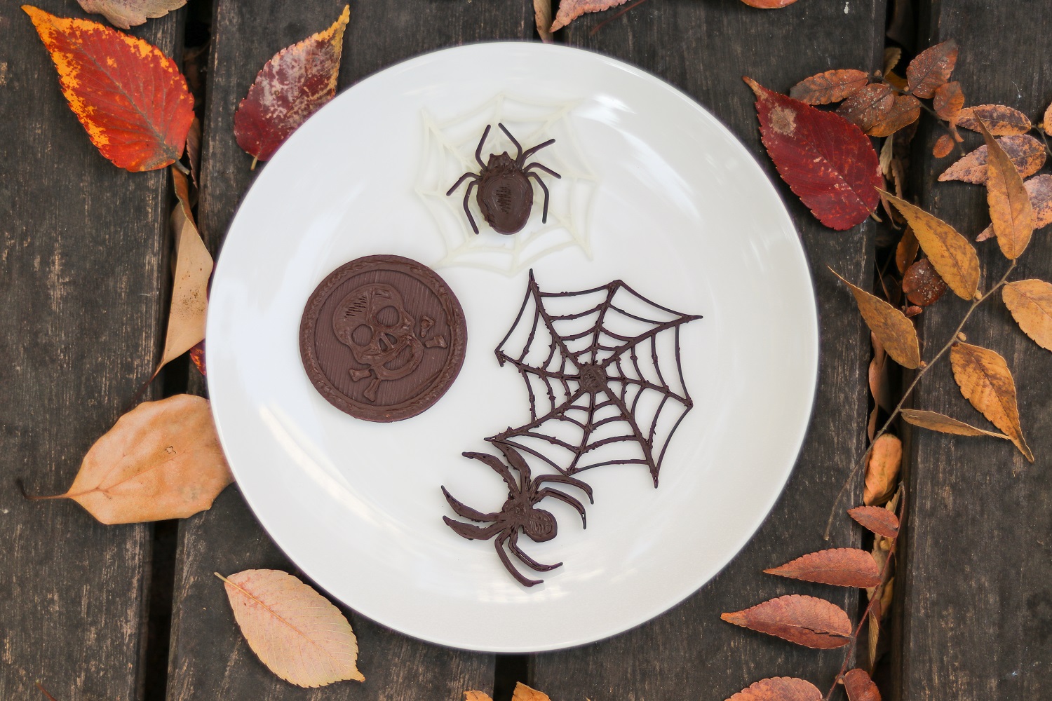 How are you going to celebrate the Halloween? Print different chocolate shapes to make this Halloween special and funny.